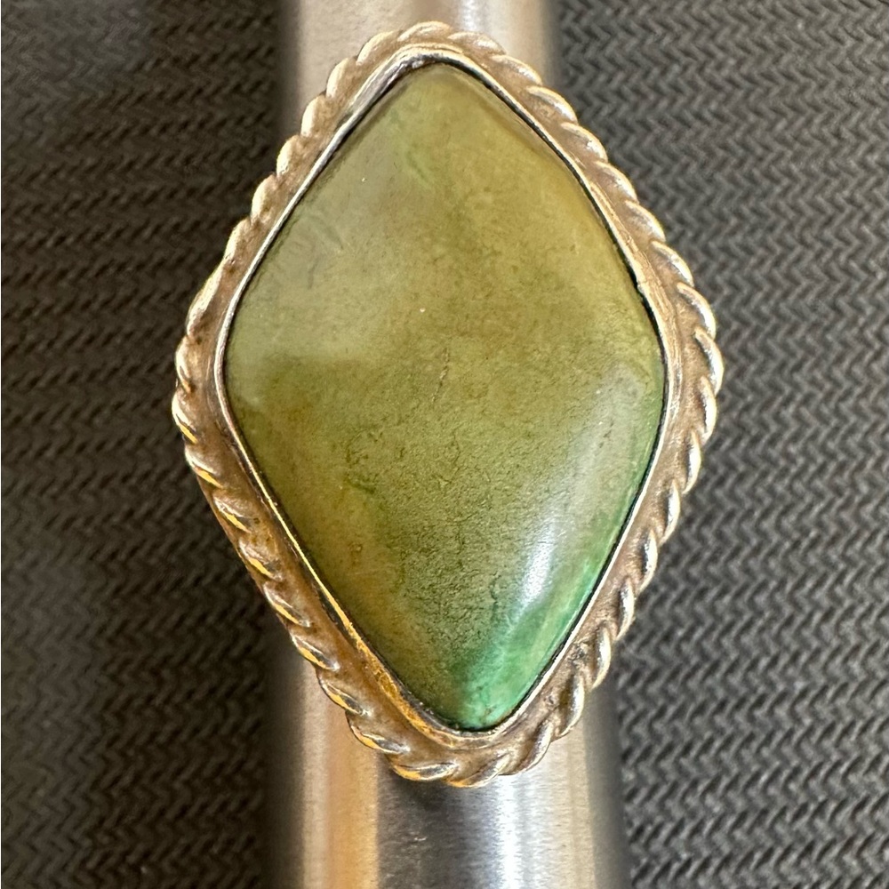 Vintage Very Old Native American Turquoise & Sterling Silver Ring